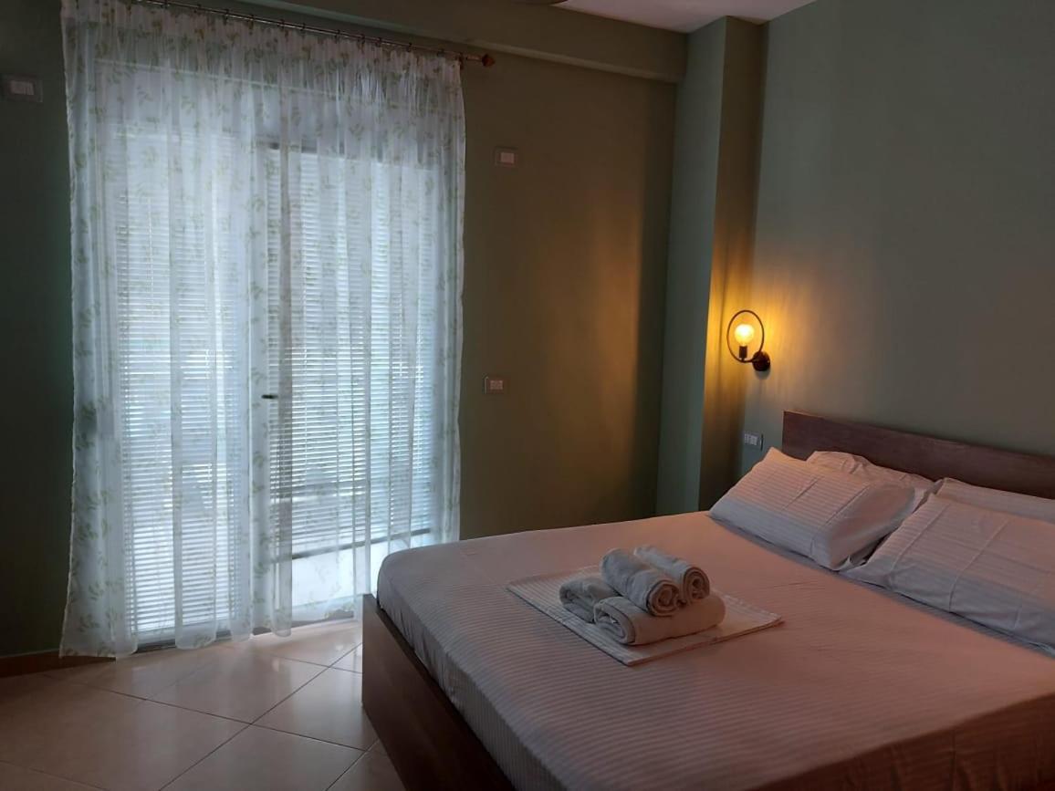 Deni Sea View Apartment فلورا المظهر الخارجي الصورة