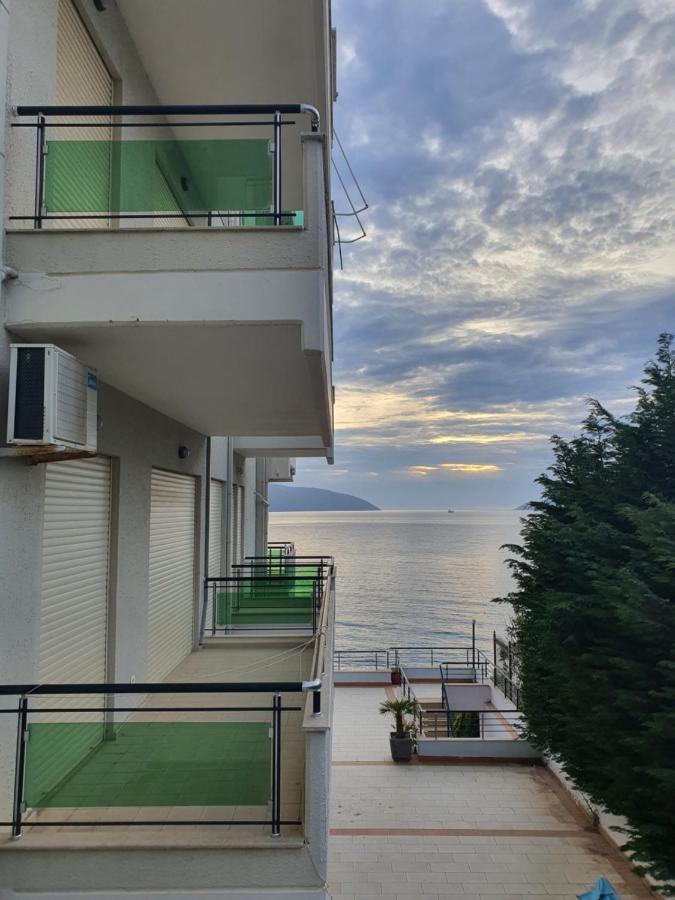 Deni Sea View Apartment فلورا المظهر الخارجي الصورة