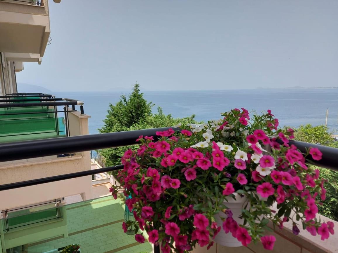 Deni Sea View Apartment فلورا المظهر الخارجي الصورة