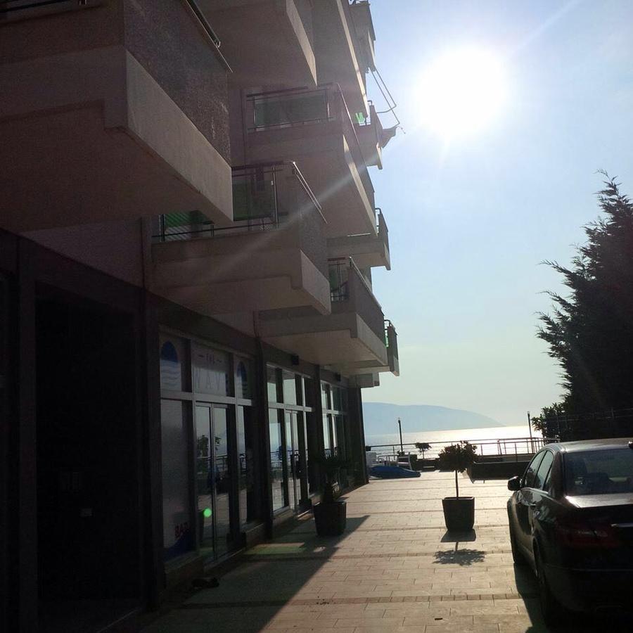 Deni Sea View Apartment فلورا المظهر الخارجي الصورة