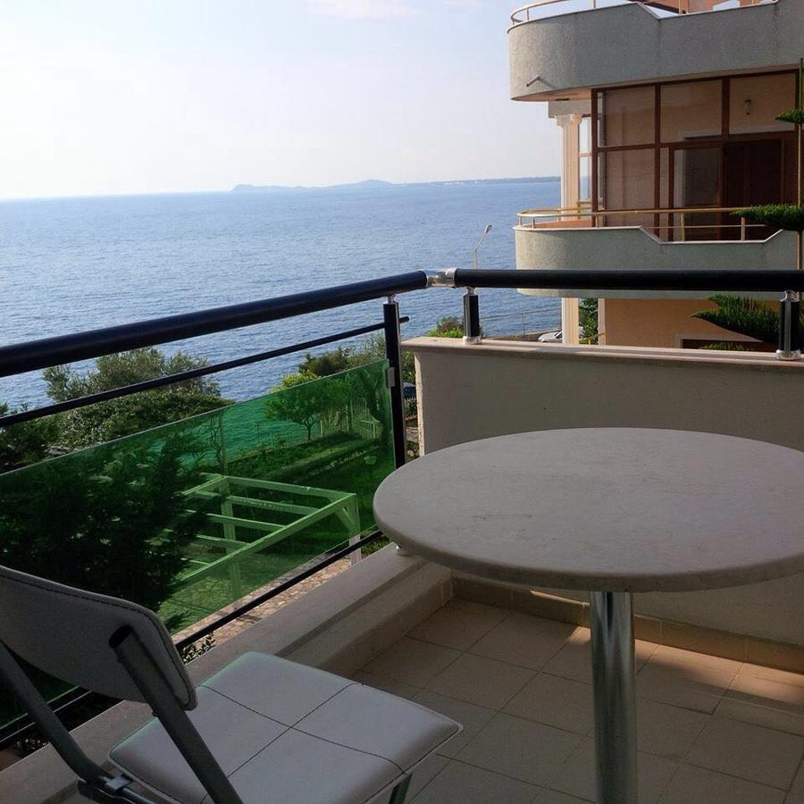 Deni Sea View Apartment فلورا المظهر الخارجي الصورة