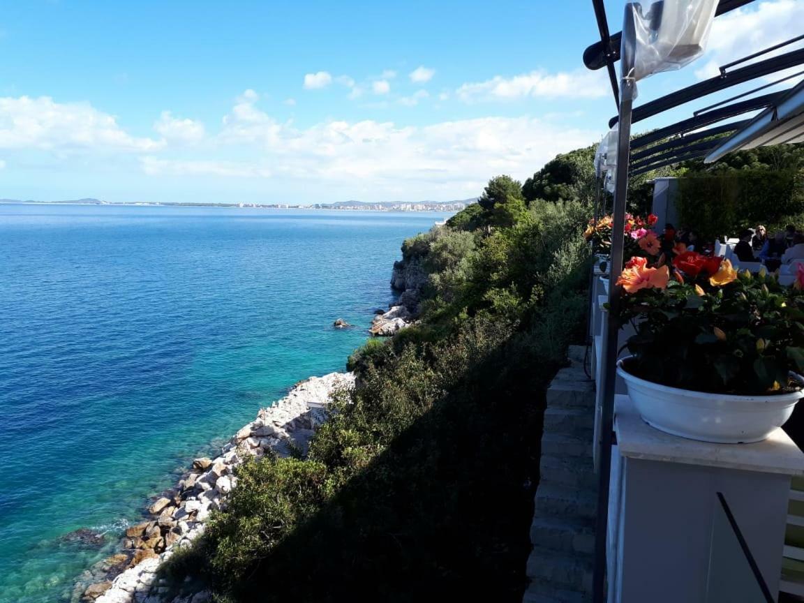 Deni Sea View Apartment فلورا المظهر الخارجي الصورة