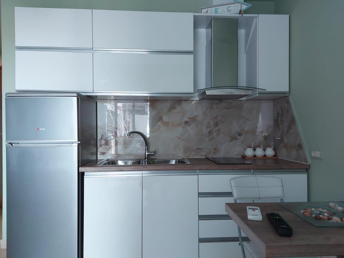 Deni Sea View Apartment فلورا المظهر الخارجي الصورة